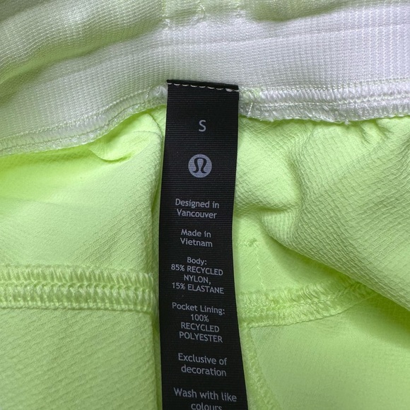 Lululemon License to Train Short 7" *Linerless NWT Size S (Faded Zap) - Picture 11 of 11
